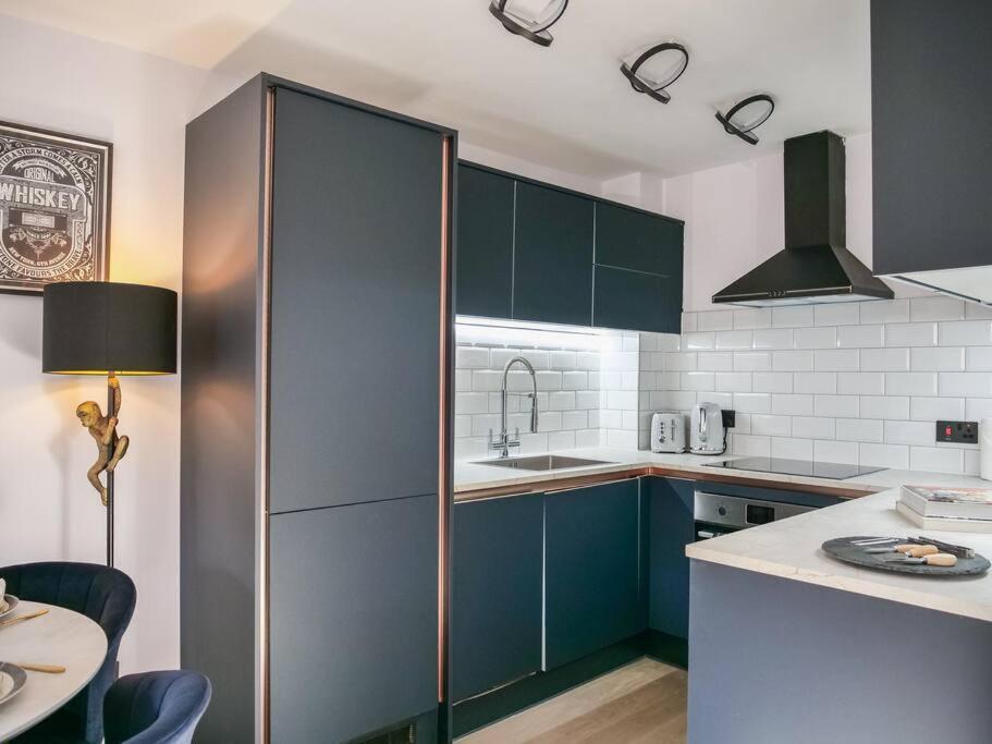 Stylish Retreat For Your Short Getaway London Exterior foto